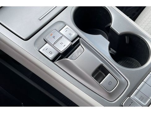 Used 2020 Hyundai Kona Limited image 31