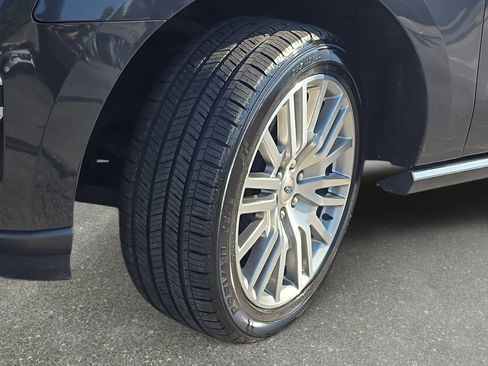 Used 2024 Ford Expedition Limited AWD/4WD image 31