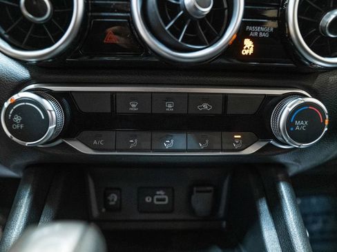 Used 2025 Nissan Sentra S image 19