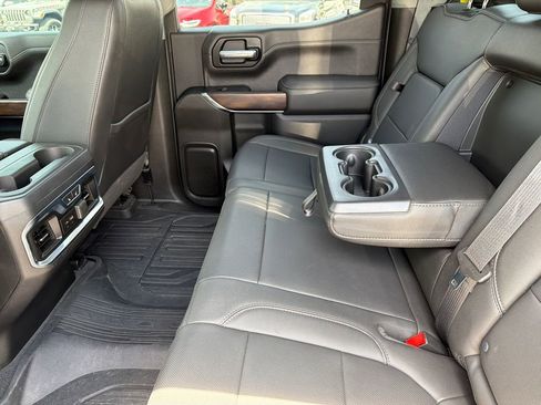 Used 2021 GMC Sierra 1500 SLT AWD/4WD image 16