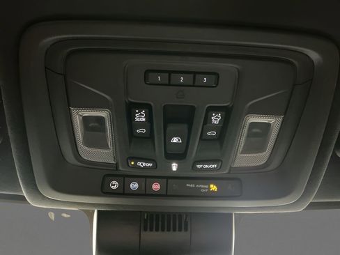 Used 2023 GMC Sierra 1500 Denali Ultimate image 33