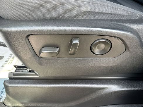 Used 2023 Chevrolet Tahoe LS image 14