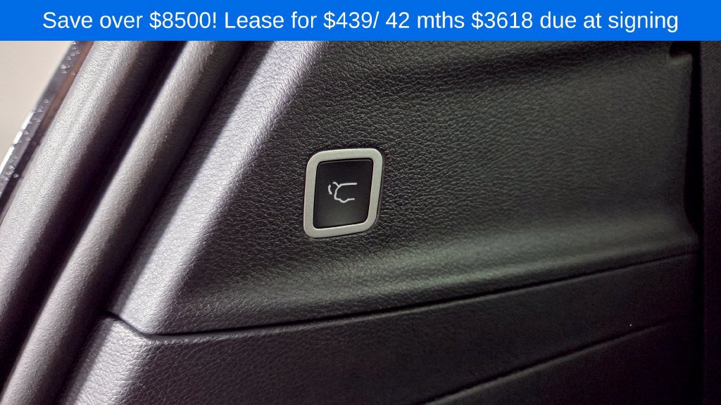 New 2026 Chrysler Pacifica Select FWD image 11