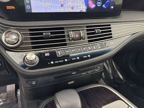 Used 2021 Lexus LS 500 AWD w/ Interior Upgrade Package image 13