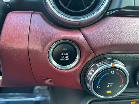 Used 2020 MAZDA MX-5 Miata Grand Touring image 17