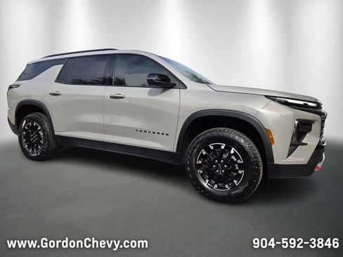 New 2026 Chevrolet Traverse Z71 w/ LPO, Floor Liner Package image 10