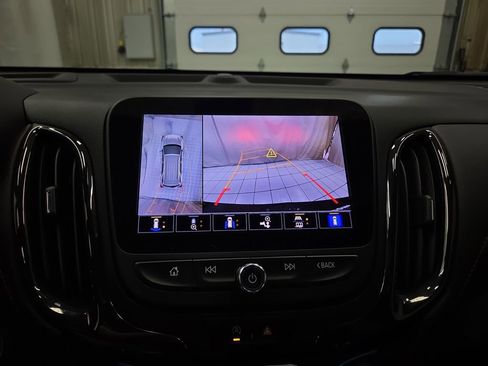 Certified 2023 Chevrolet Equinox RS AWD/4WD image 25