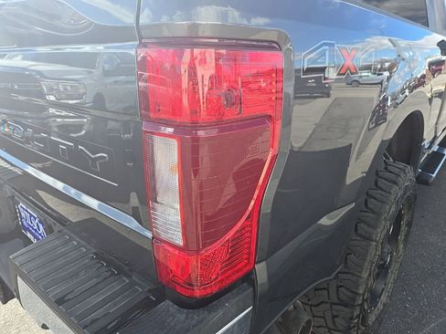 Used 2020 Ford F250 Lariat image 37
