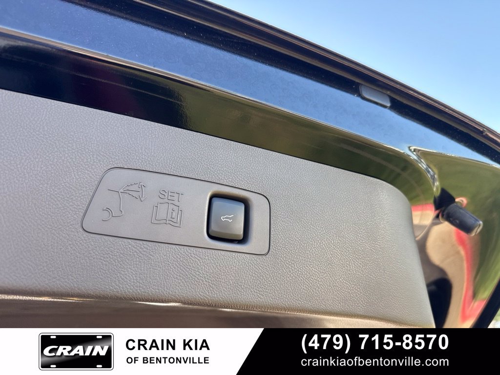 Used 2020 Lincoln Corsair Reserve w/ Equipment Group 202A AWD/4WD image 12