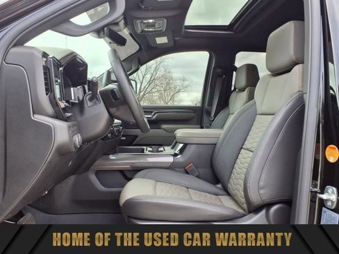 Used 2025 Chevrolet Silverado 2500 ZR2 w/ Technology Package image 17