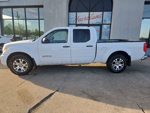 Used 2012 Suzuki Equator Sport AWD/4WD image 5