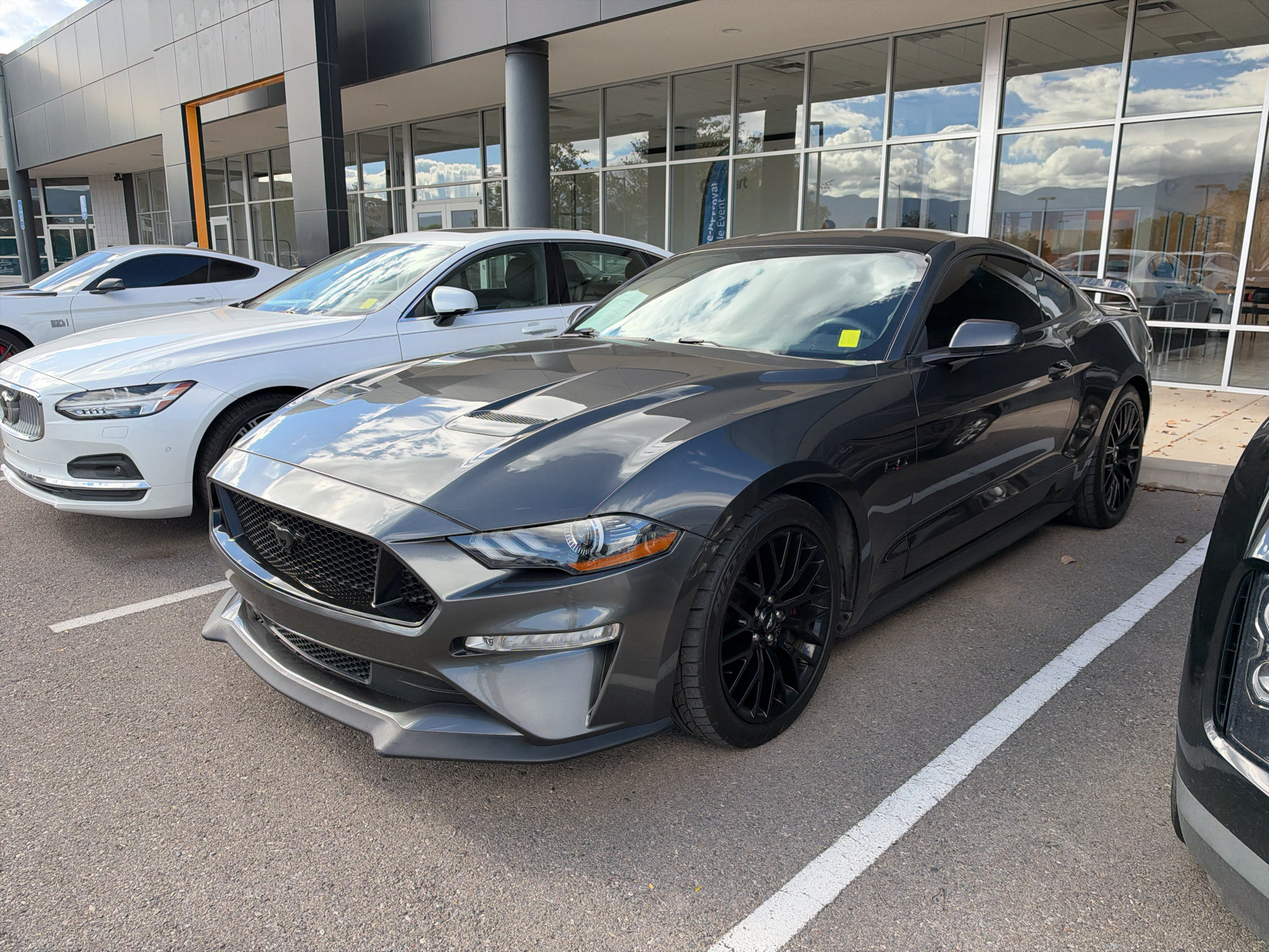 Used 2019 Ford Mustang GT Premium w/ GT Performance Package RWD image 1