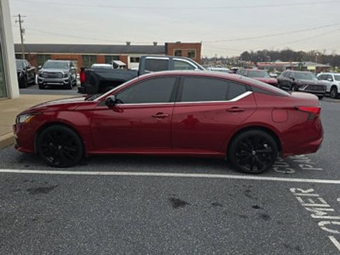 Used 2021 Nissan Altima 2.5 SR w/ SR Premium Package image 7