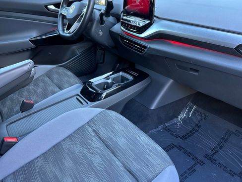 Used 2022 Volkswagen ID.4 Pro image 18