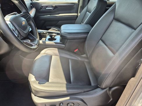 Used 2025 Chevrolet Tahoe LT AWD/4WD image 15