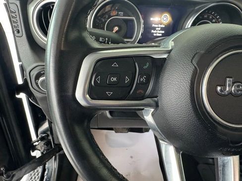 Used 2021 Jeep Wrangler Unlimited Sahara w/ Uconnect 4C Nav & Sound Group image 17