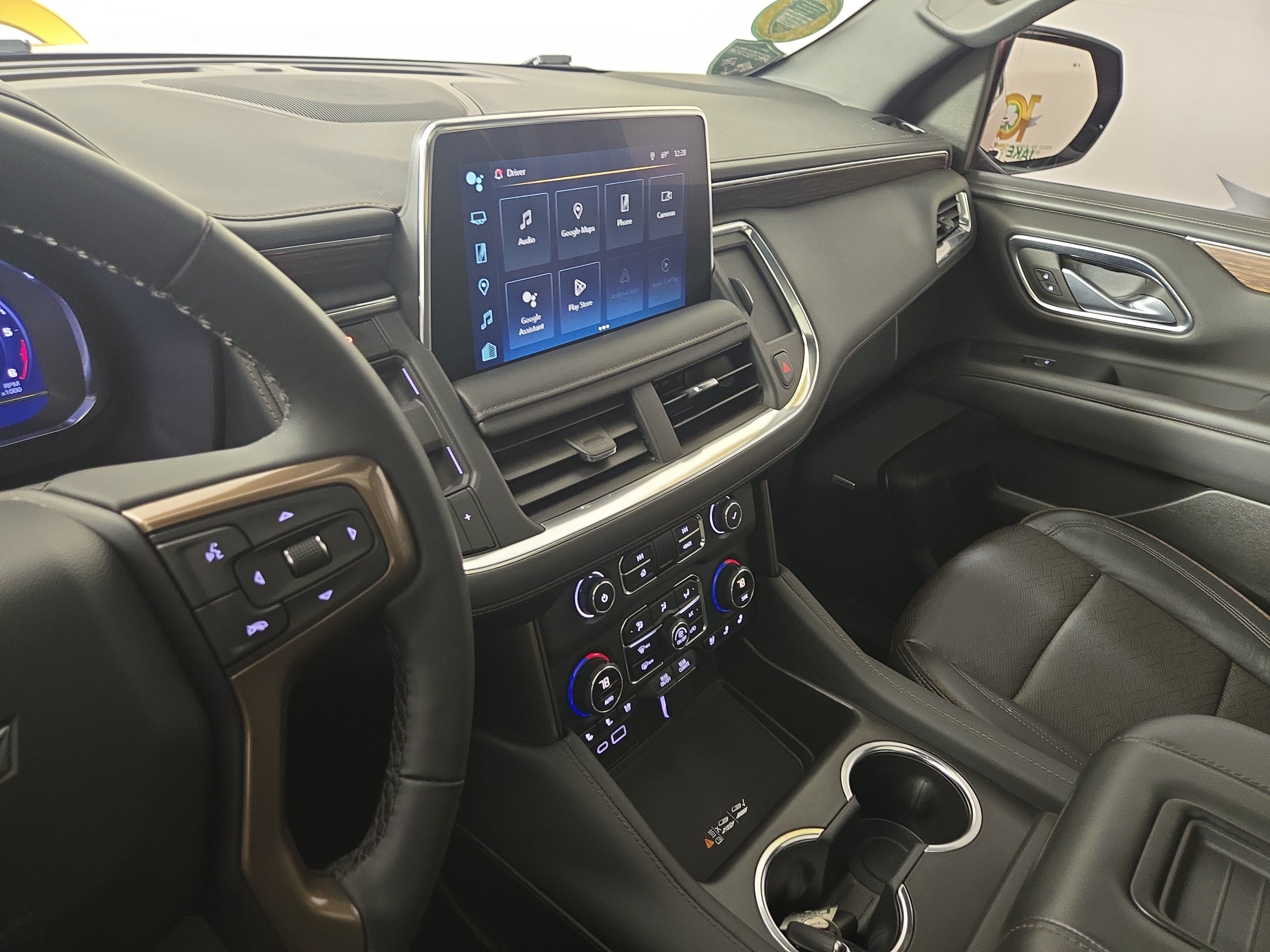 Certified 2024 Chevrolet Tahoe High Country AWD/4WD image 26