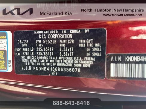 Used 2024 Kia Carnival LX image 32