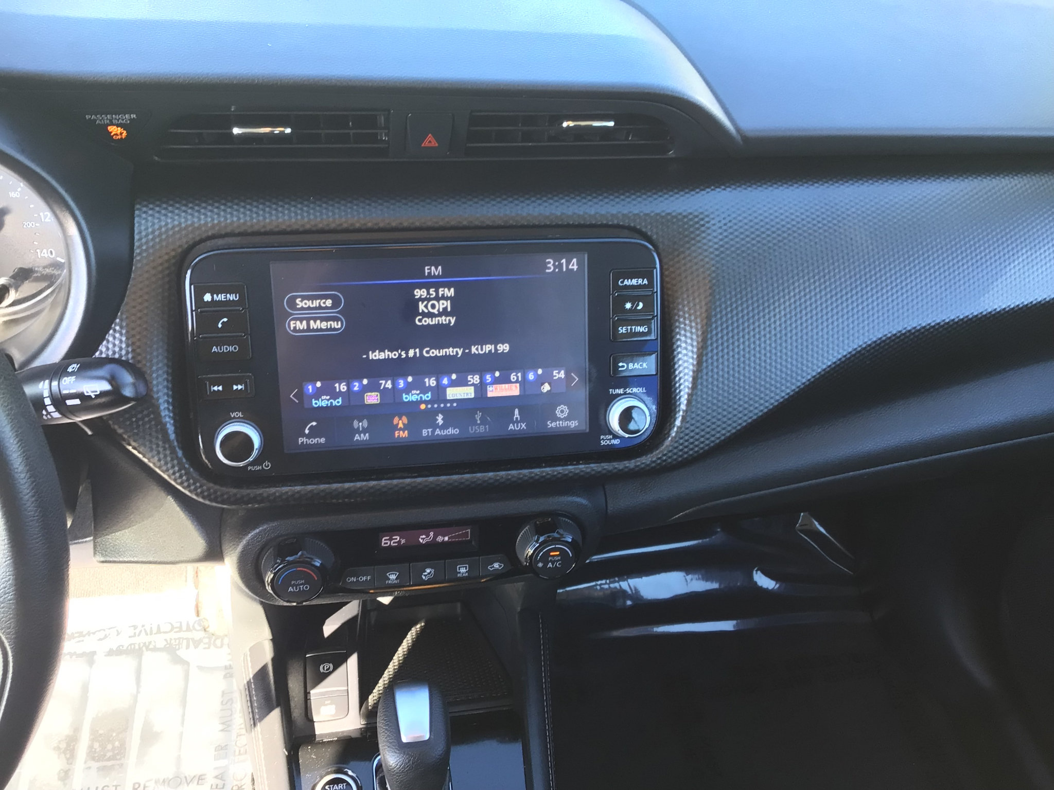 Used 2021 Nissan Kicks SV FWD image 12