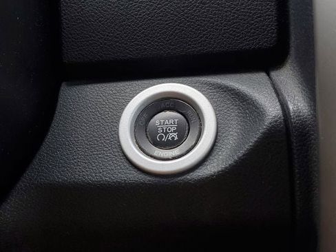 Used 2016 RAM 1500 Laramie w/ Convenience Group AWD/4WD image 38