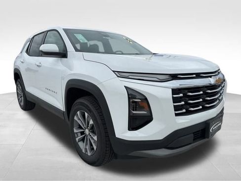 New 2026 Chevrolet Equinox LT w/ Convenience Package II AWD/4WD image 1