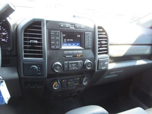 Used 2019 Ford F350 XL w/ STX Appearance Package AWD/4WD image 27