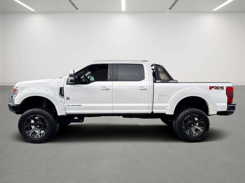 Used 2021 Ford F250 Lariat w/ Lariat Ultimate Package image 2