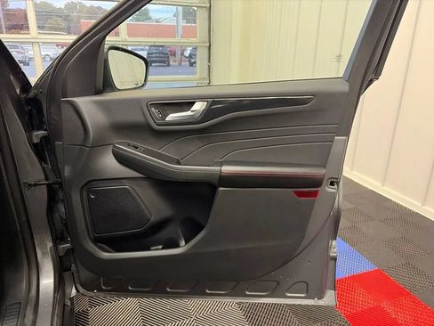 Used 2023 Ford Escape ST-Line Select AWD/4WD image 21