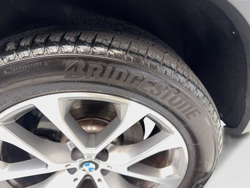 Used 2024 BMW X5 xDrive40i w/ Parking Assistance Package AWD/4WD image 90