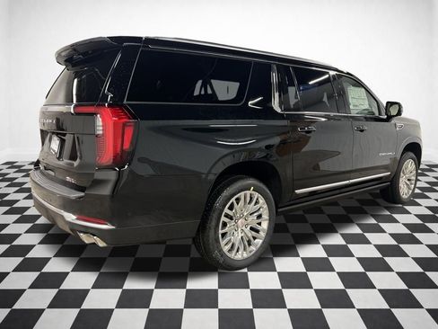 New 2026 GMC Yukon XL Denali w/ Denali Reserve Package image 8