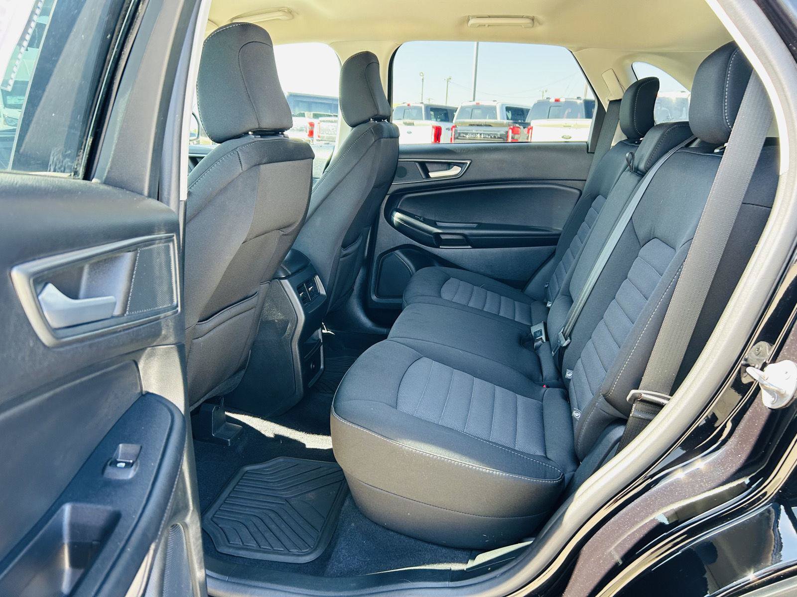 Used 2024 Ford Edge SE w/ Black Appearance Package AWD/4WD image 22