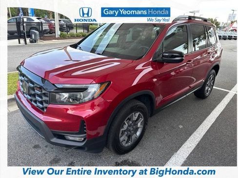 Used 2022 Honda Passport TrailSport image 2