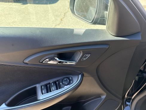 Used 2023 Chevrolet Malibu LT FWD image 12