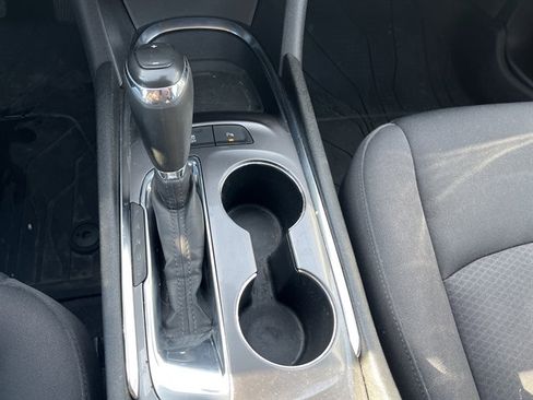 Used 2019 Chevrolet Malibu LT w/ Driver Confidence Package II image 28