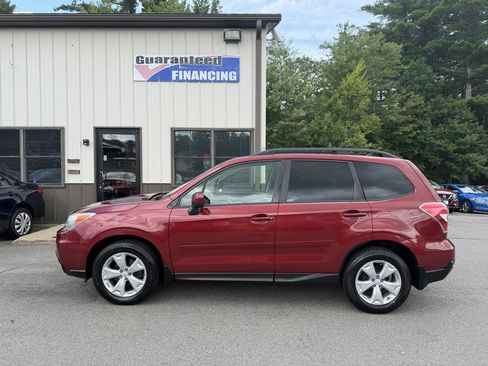 Used 2014 Subaru Forester 2.5i Premium w/ All-Weather Package AWD/4WD image 7