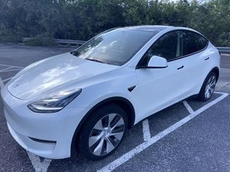 Used 2023 Tesla Model Y Long Range AWD/4WD video 1