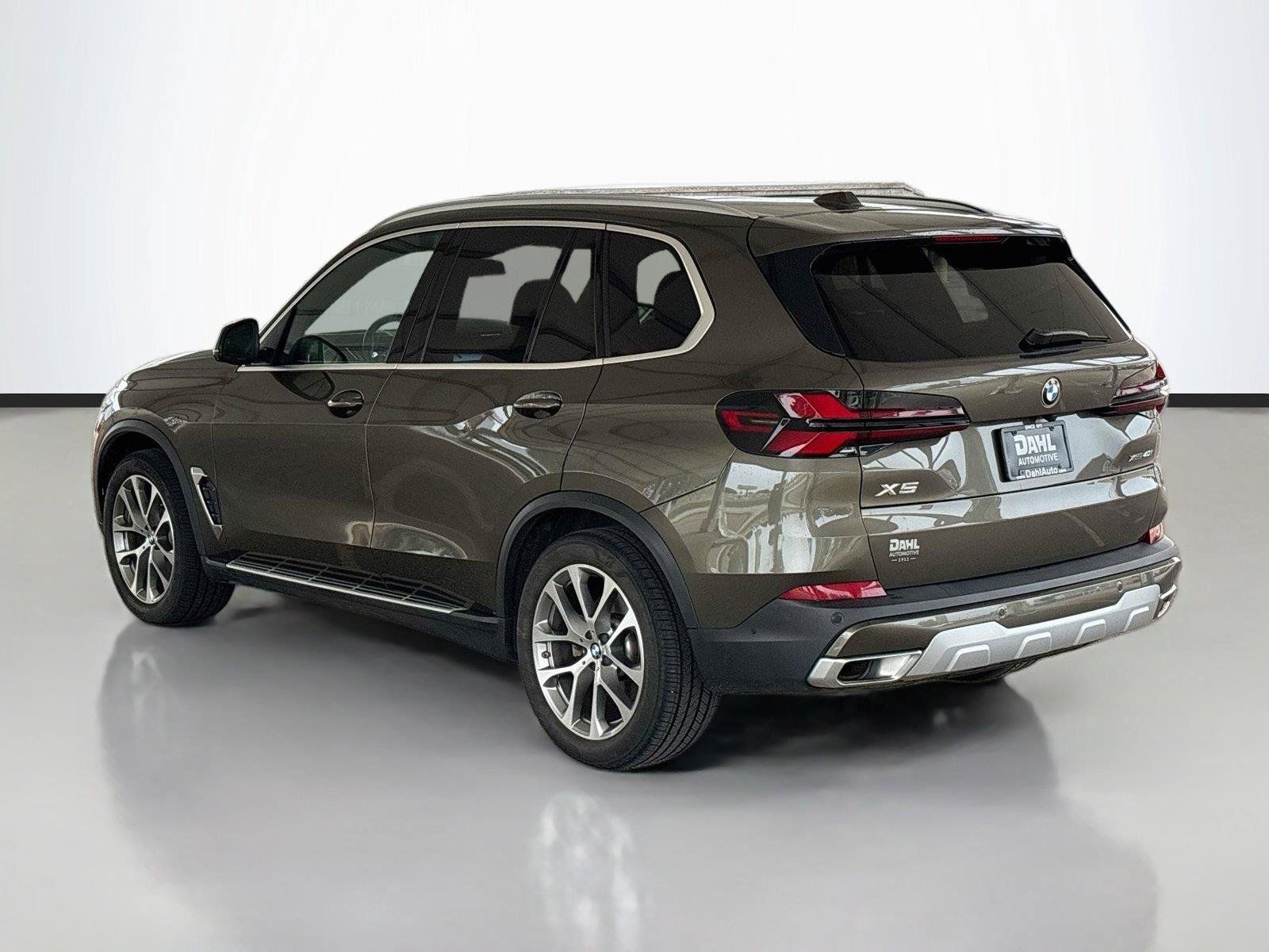 Used 2026 BMW X5 xDrive40i AWD/4WD image 10