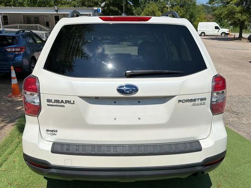 Used 2015 Subaru Forester 2.5i Premium w/ Popular Package #1 AWD/4WD image 4