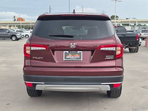 Used 2021 Honda Pilot Touring image 5