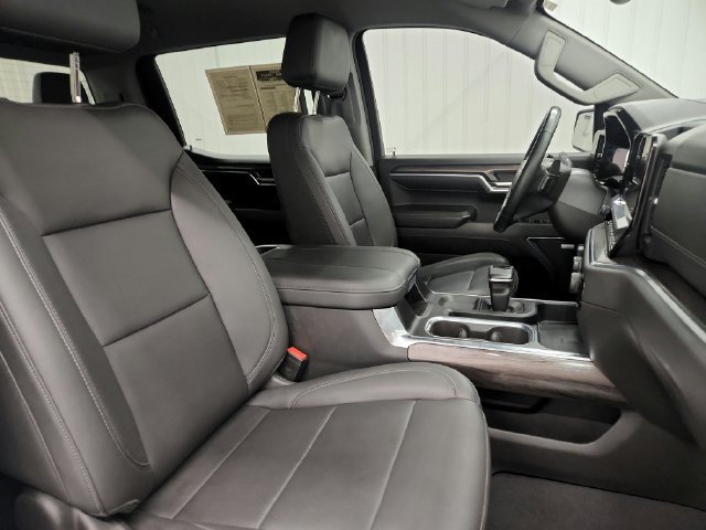 Used 2023 Chevrolet Silverado 1500 LTZ AWD/4WD image 20