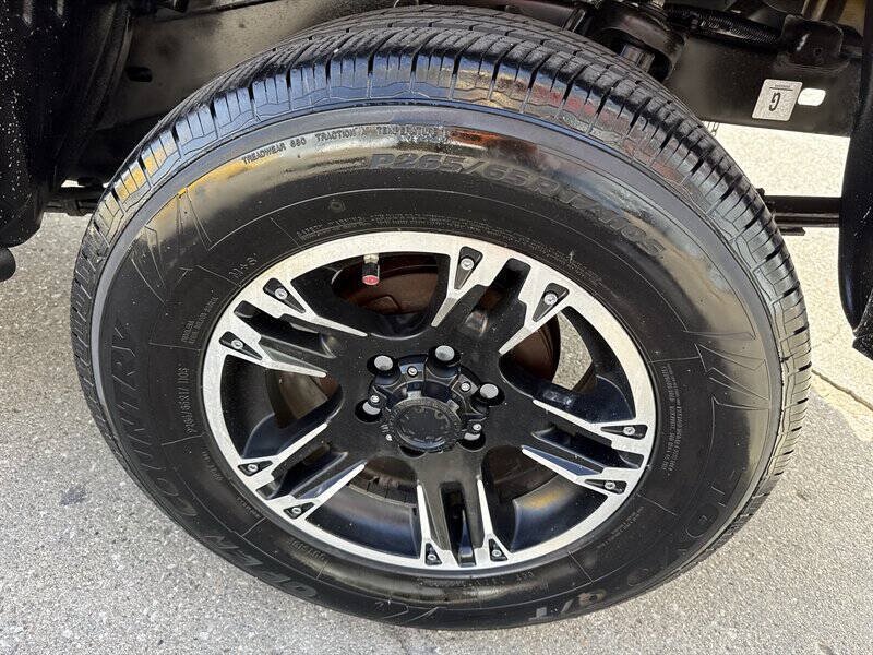 Used 2016 Toyota Tacoma SR5 w/ Towing Package AWD/4WD image 15