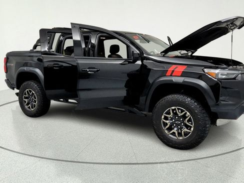 Certified 2024 Chevrolet Colorado ZR2 w/ ZR2 Convenience Package III AWD/4WD image 14