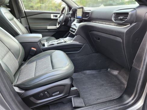 Certified 2022 Ford Explorer Timberline image 12