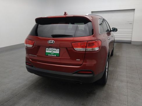 Used 2017 Kia Sorento AWD w/ LX Convenience Package image 7
