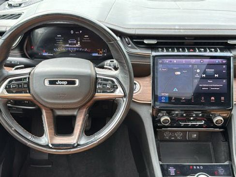 Certified 2021 Jeep Grand Cherokee L Summit w/ MOPAR Finishing Package AWD/4WD image 28