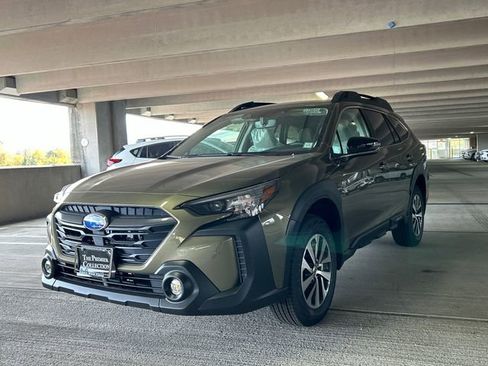 New 2025 Subaru Outback Premium image 5