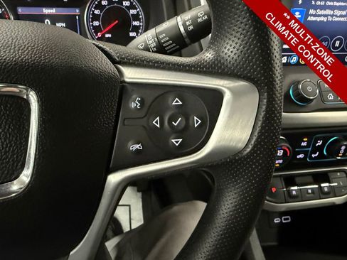 Used 2023 GMC Acadia SLE w/ Driver Convenience Package AWD/4WD image 19