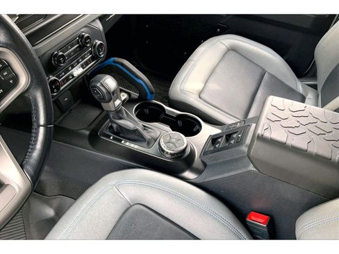 Used 2022 Ford Bronco Black Diamond image 15