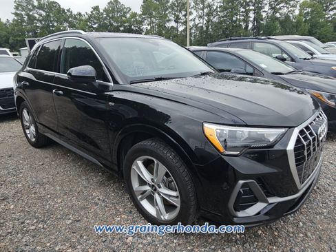 Used 2022 Audi Q3 2.0T Premium AWD/4WD image 3