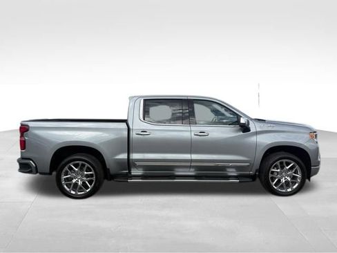 Used 2023 Chevrolet Silverado 1500 High Country w/ Technology Package AWD/4WD image 9
